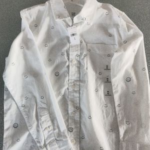 Gap size S M for boys white with happy face very nice dress shirt.